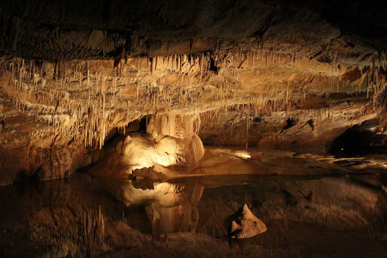 Les Grottes de Lacave