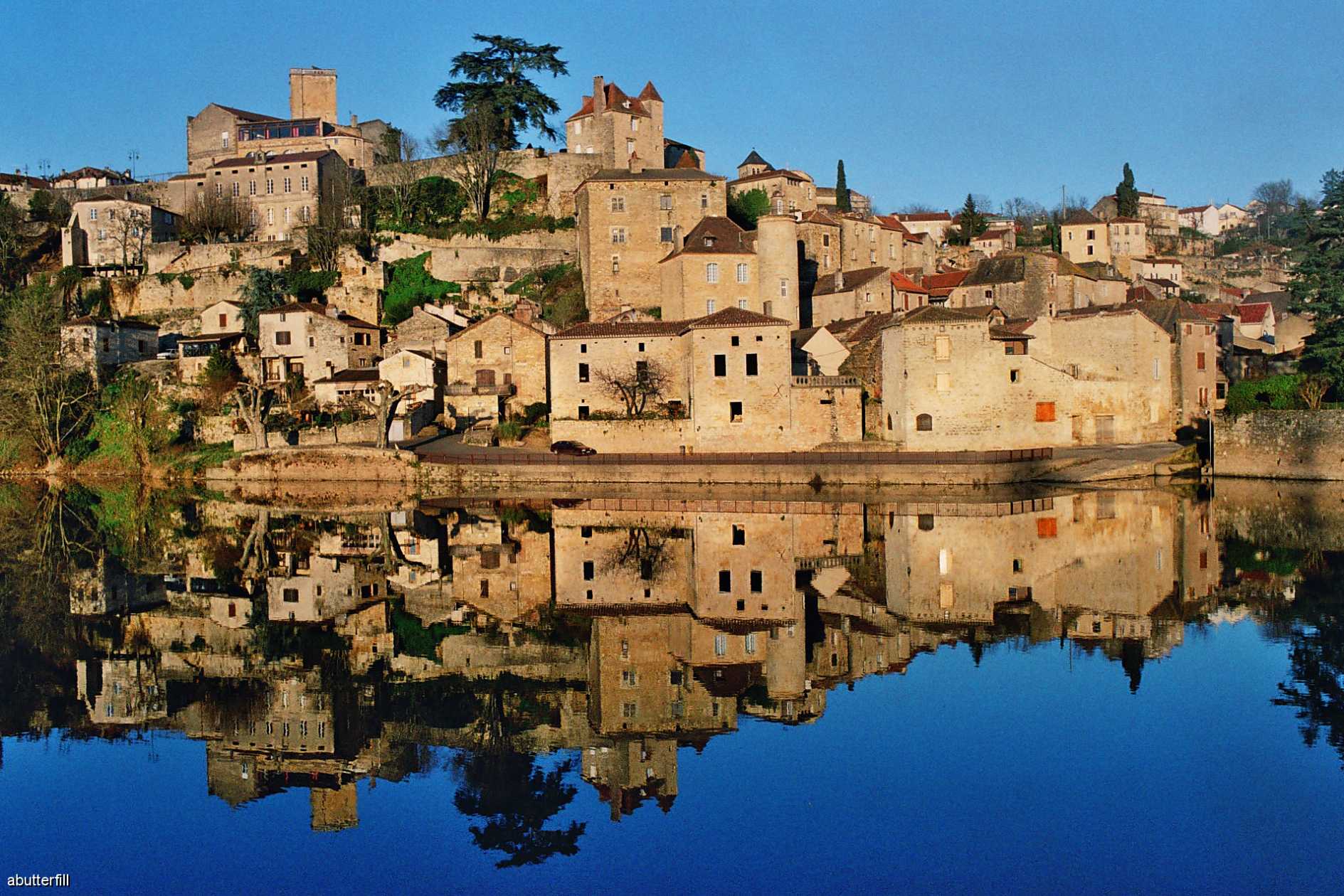 Visiter Puy-l&rsquo;Évêque