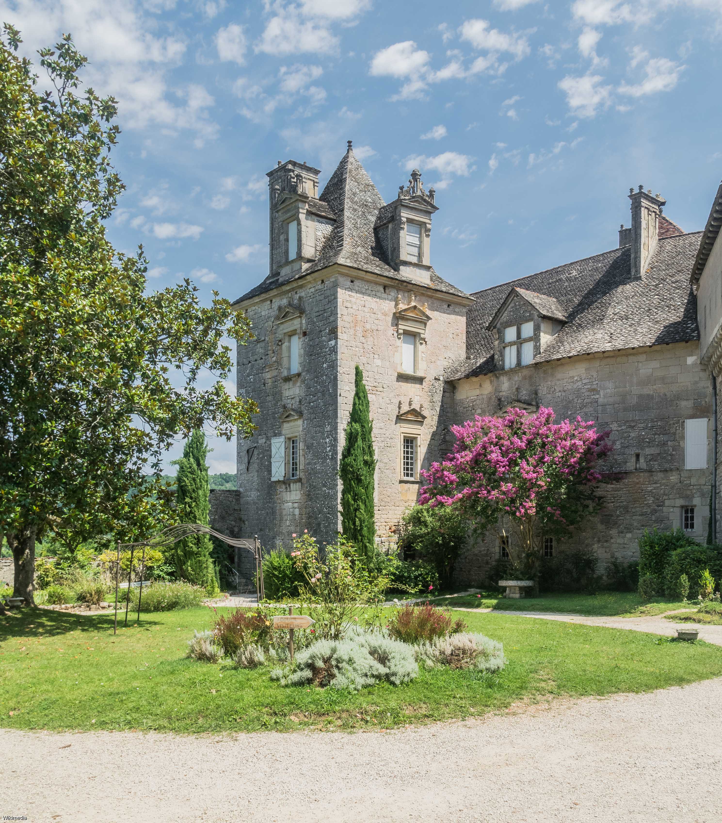 Le château de Cénevières (Lot)